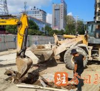 亚洲BBW老熟女高温下的坚守｜道路建设者用汗水铺就畅通路